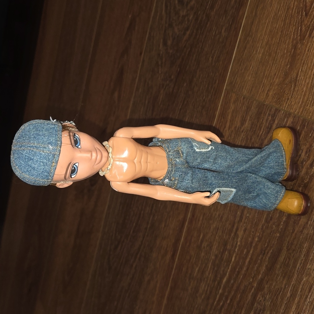 VINTAGE BRATZ BOYZ CAMERON doll.  #6287